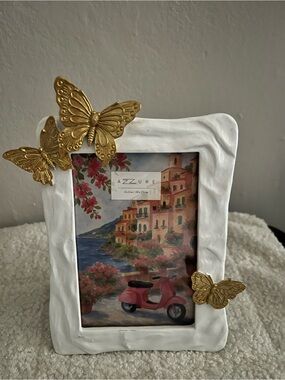 White Ceramic Photo Frame with Gold Butterfly Accents